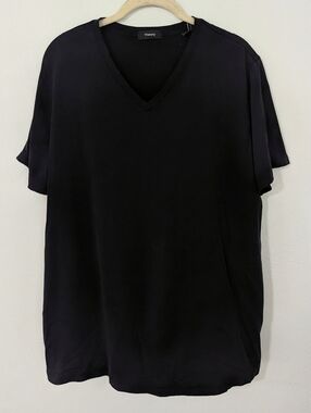Theory Claey V Neck Plaito Tee Short Sleeve Silk Blend Pullover Classic Black XL